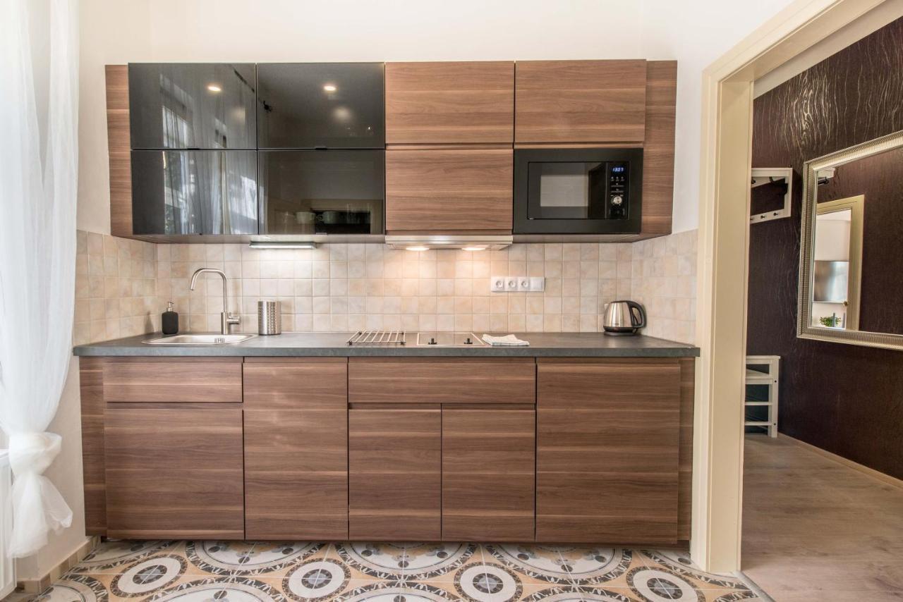 Prague Locals Monastery Apartments — Fotky 3